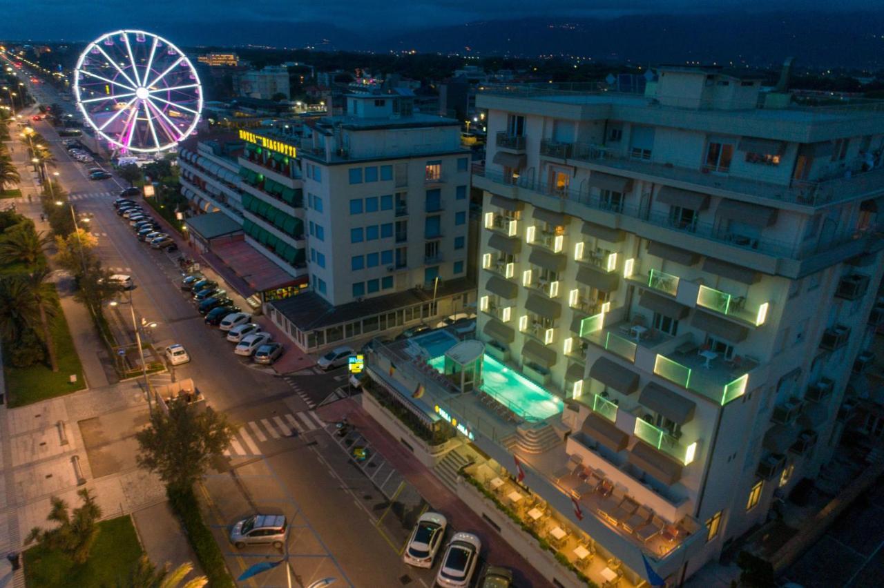 Hotel Residence Villa Jolanda Lido di Camaiore Exterior photo